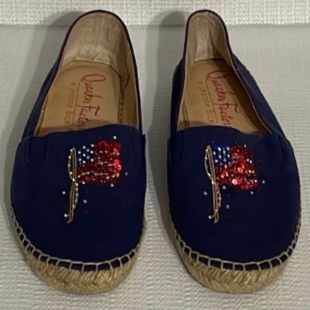 Quacker Factory, by jeanne Bice canvas shoes, size 6M